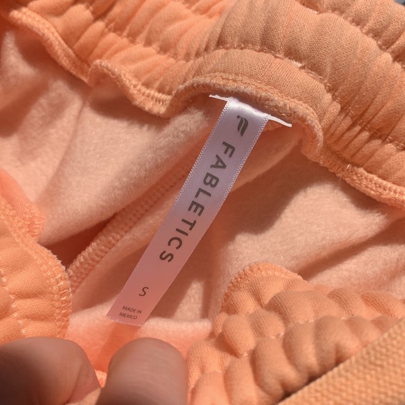 Fabletics sweatpants - Picture 2 of 2